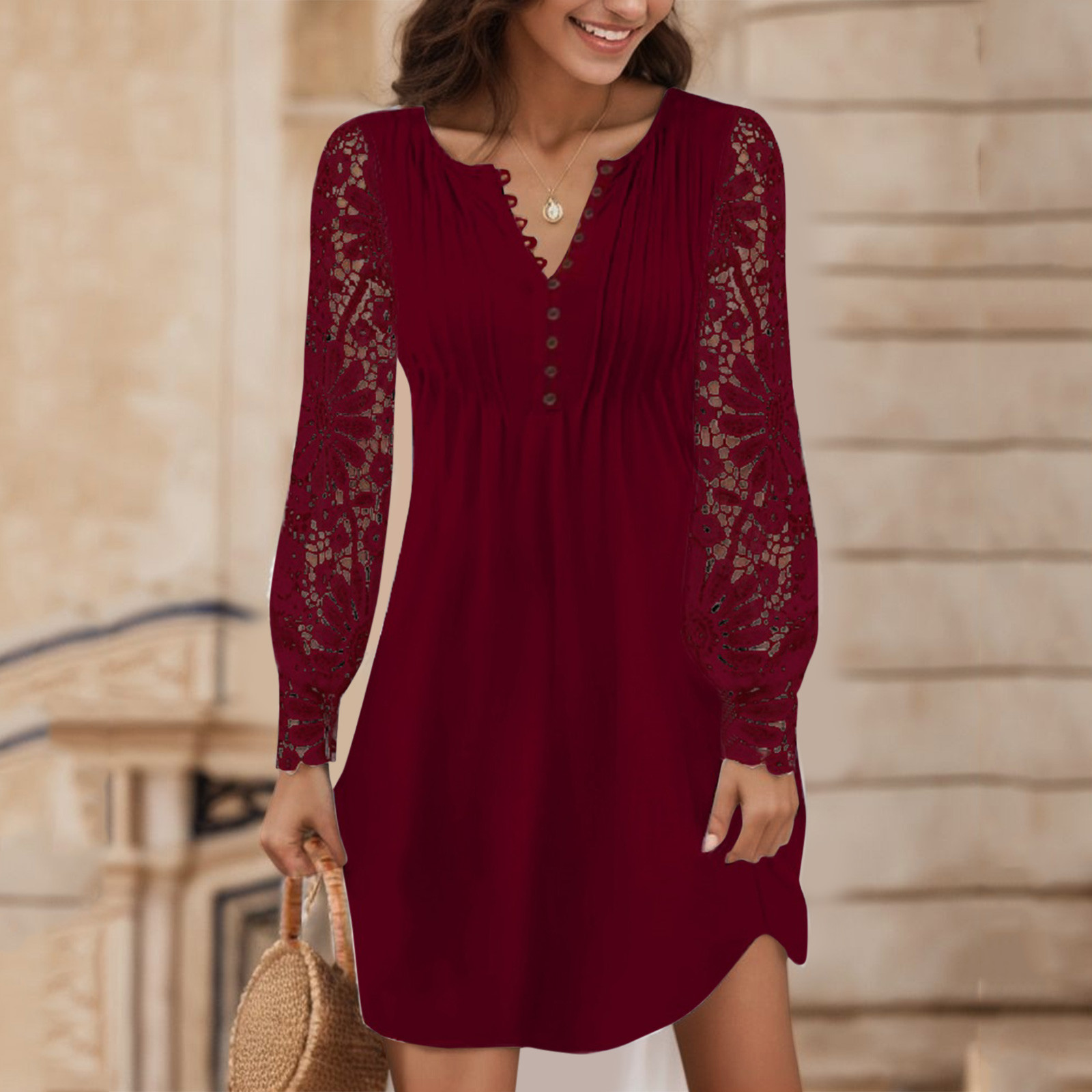 thumbnail image 2 of Vestido boho con hombros descubiertos para mujer: cuello en V, manga corta, estampado floral, cintura elástica, poliéster, vestido midi playero, 2 of 5